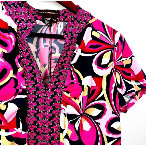 Dana Buchman - XS Womens Pink Short Sleeve Blouse Top Shirt Business Work Summer - Picture 2 of 4